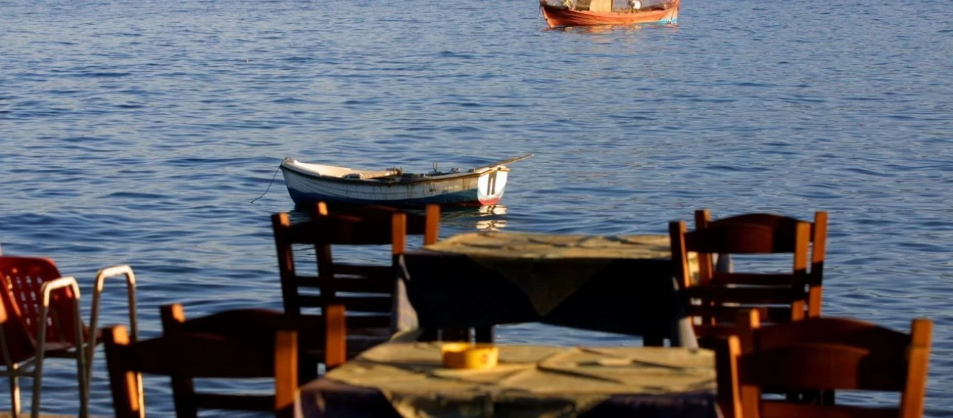 Άρση περιοριστικών μέτρων: Τα καταστήματα που «σηκώνουν ρολά» αύριο (φώτο)